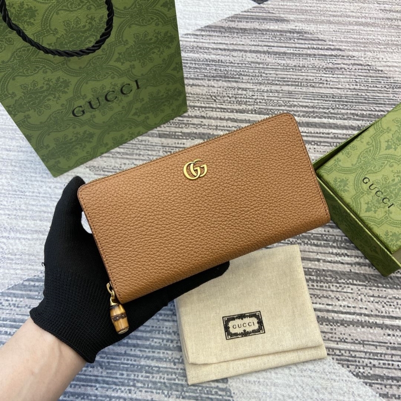 G*u*i wallets & purse